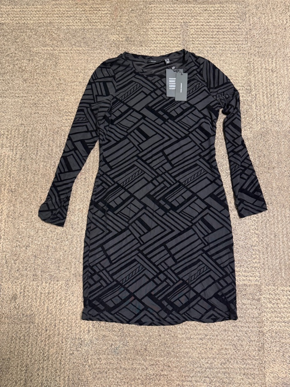 Vero Moda Black & Gray Geometric Long-Sleeve Dress